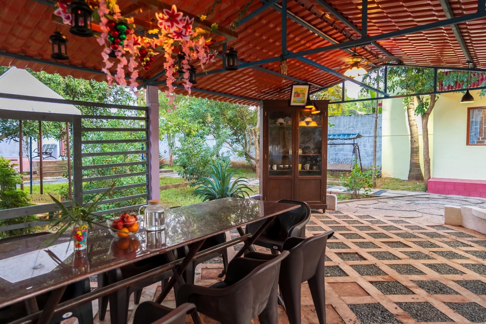 Ntr Garden Hotel Ауровил Екстериор снимка