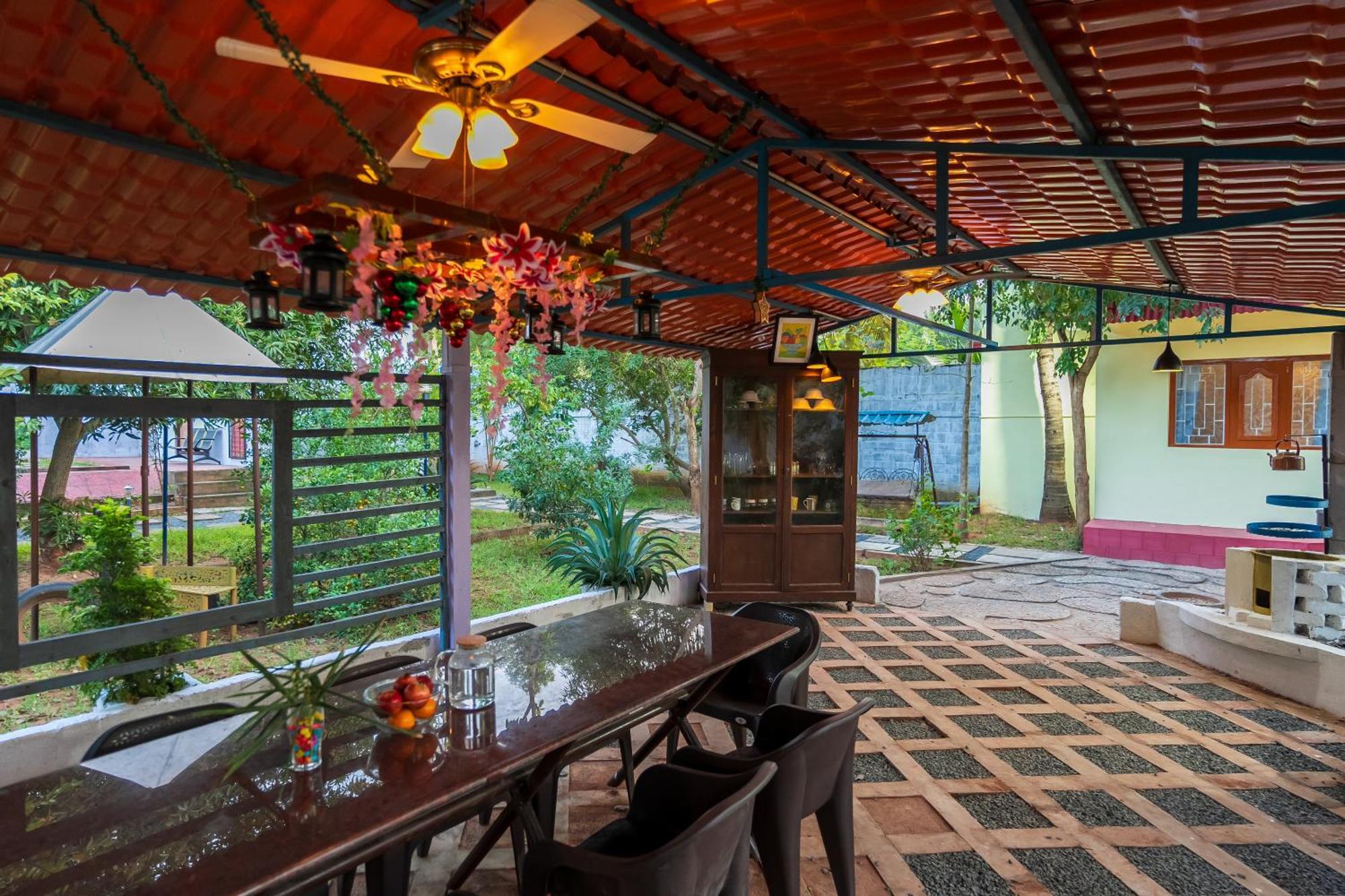 Ntr Garden Hotel Ауровил Екстериор снимка