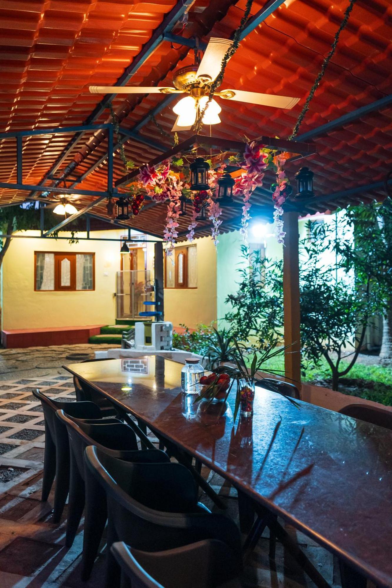 Ntr Garden Hotel Ауровил Екстериор снимка