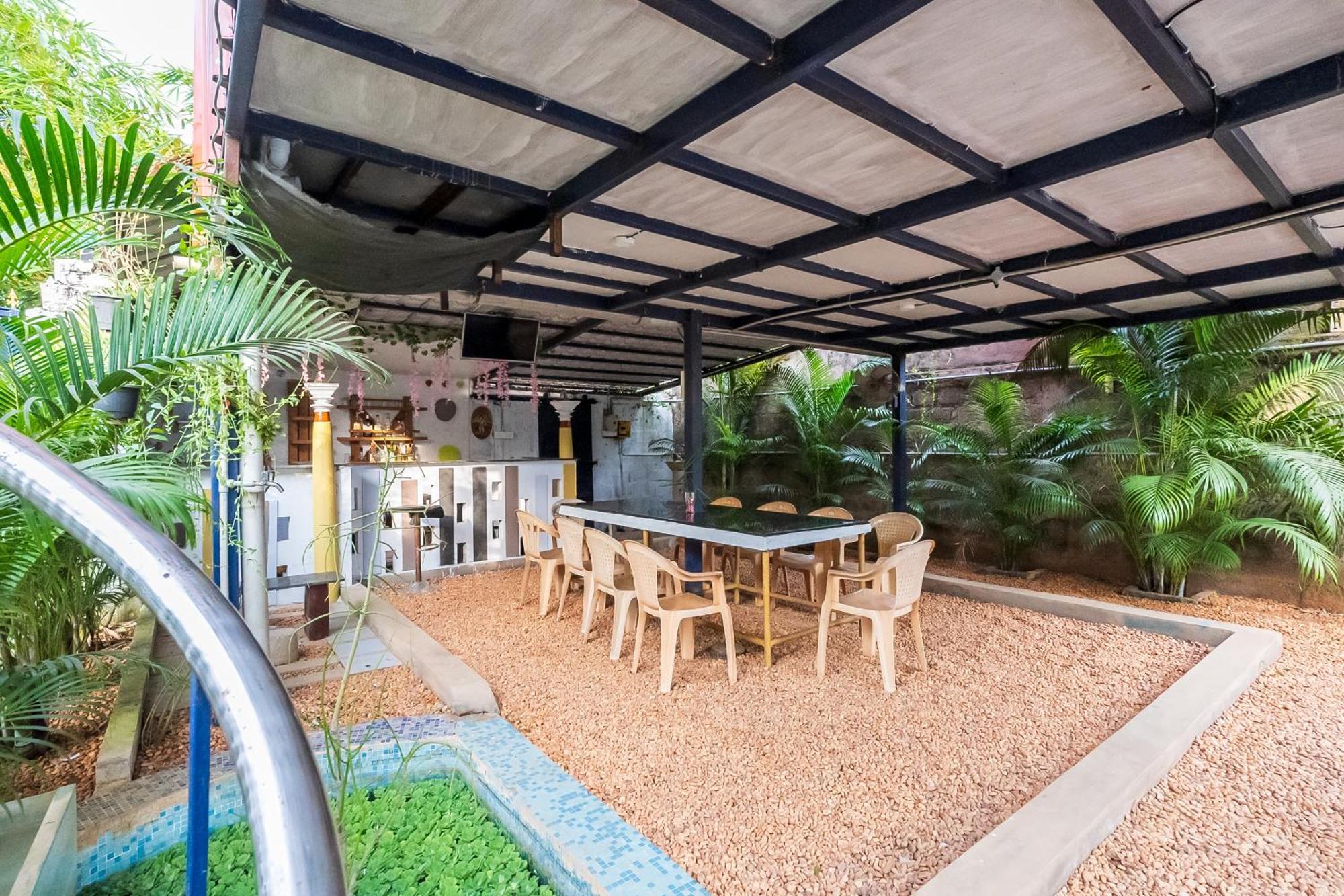 Ntr Garden Hotel Ауровил Екстериор снимка
